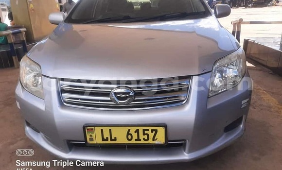 Buy Used Toyota Axio Silver Car in Lilongwe in Malawi Buy Used Toyota Axio Silver Car in Lilongwe in Malawi