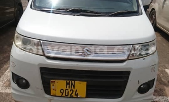 Buy Used Suzuki Wagon White Car in Lilongwe in Malawi