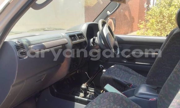 Acheter Occasion Voiture Toyota Land Cruiser Prado Blanc à Lilongwe, Malawi Acheter Occasion Voiture Toyota Land Cruiser Prado Blanc à Lilongwe, Malawi