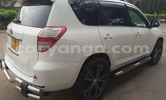 Acheter Occasion Voiture Toyota Vanguard Blanc à Lilongwe, Malawi Acheter Occasion Voiture Toyota Vanguard Blanc à Lilongwe, Malawi