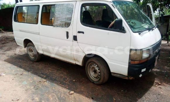 Acheter Occasion Voiture Toyota Hiace Blanc à Blantyre, Malawi Acheter Occasion Voiture Toyota Hiace Blanc à Blantyre, Malawi