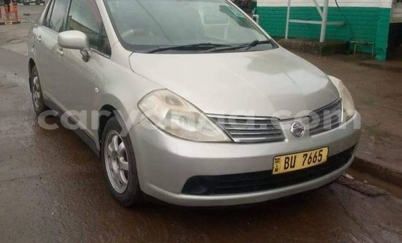 Acheter Occasion Voiture Nissan Tiida Gris à Blantyre, Malawi Acheter Occasion Voiture Nissan Tiida Gris à Blantyre, Malawi