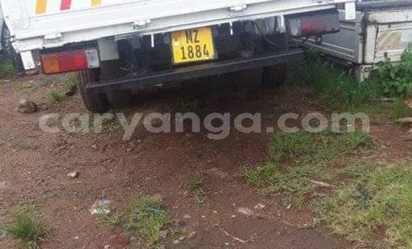 Nunua Ilio tumika Toyota Dyna White Gari ndani ya Blantyre nchini Malawi Nunua Ilio tumika Toyota Dyna White Gari ndani ya Blantyre nchini Malawi