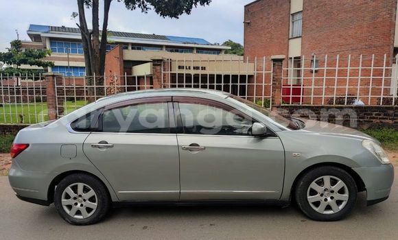 Buy Used Nissan Bluebird Silver Car in Blantyre in Malawi
