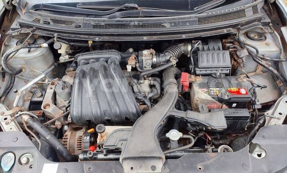 Buy Used Nissan Bluebird Silver Car in Blantyre in Malawi Buy Used Nissan Bluebird Silver Car in Blantyre in Malawi