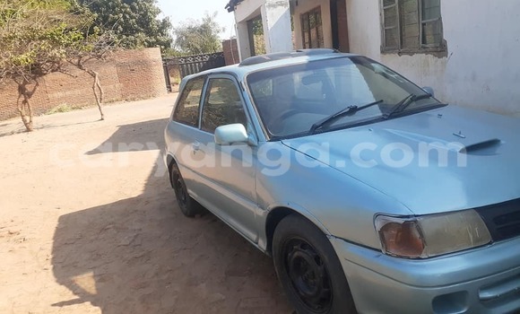 Acheter Occasion Voiture Toyota Starlet Bleu à Blantyre, Malawi Acheter Occasion Voiture Toyota Starlet Bleu à Blantyre, Malawi