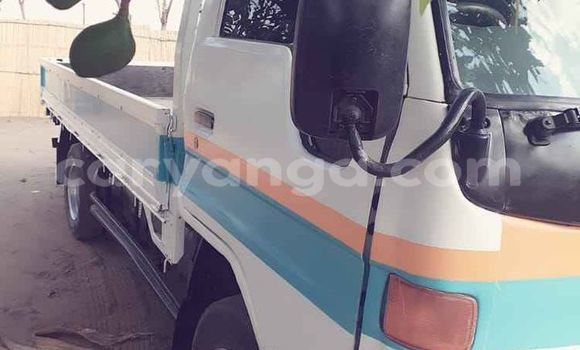 Acheter Occasion Voiture Toyota Dyna Blanc à Blantyre, Malawi Acheter Occasion Voiture Toyota Dyna Blanc à Blantyre, Malawi