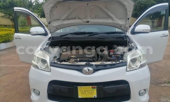 Buy Used Toyota Sienta White Car in Blantyre in Malawi Buy Used Toyota Sienta White Car in Blantyre in Malawi