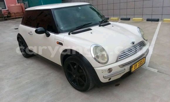 Buy Used MINI Cooper White Car in Blantyre in Malawi Buy Used MINI Cooper White Car in Blantyre in Malawi