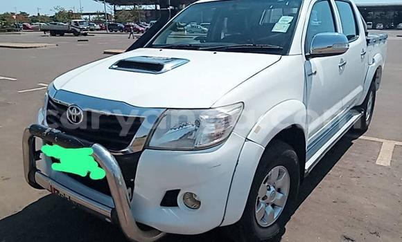 Buy Used Toyota Hilux White Car in Blantyre in Malawi Buy Used Toyota Hilux White Car in Blantyre in Malawi