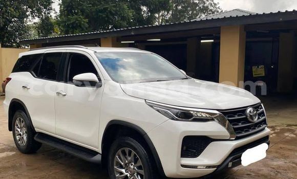 Buy Used Toyota Fortuner White Car in Blantyre in Malawi Buy Used Toyota Fortuner White Car in Blantyre in Malawi