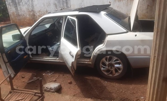 Acheter Occasion Voiture Mercedes‒Benz E–Class Blanc à Lilongwe, Malawi Acheter Occasion Voiture Mercedes‒Benz E–Class Blanc à Lilongwe, Malawi