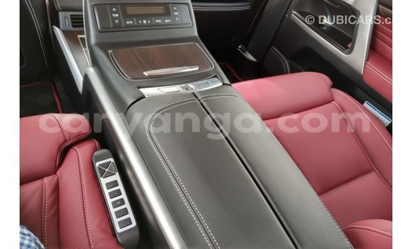 Acheter Import Voiture Toyota Land Cruiser Noir à Import - Dubai, Malawi Acheter Import Voiture Toyota Land Cruiser Noir à Import - Dubai, Malawi