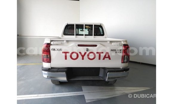 Acheter Import Voiture Toyota Hilux Blanc à Import - Dubai, Malawi Acheter Import Voiture Toyota Hilux Blanc à Import - Dubai, Malawi