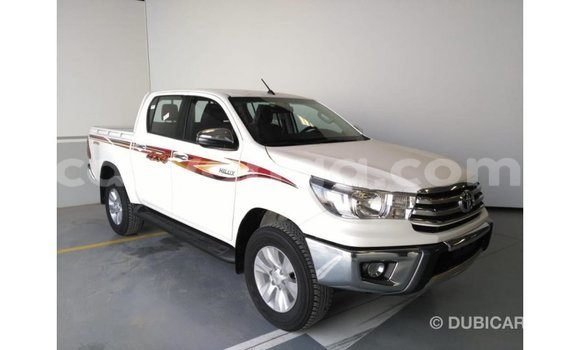Acheter Import Voiture Toyota Hilux Blanc à Import - Dubai, Malawi Acheter Import Voiture Toyota Hilux Blanc à Import - Dubai, Malawi