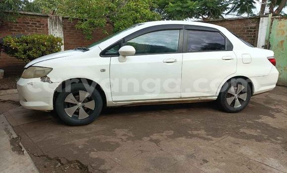 Buy Used Honda FIT White Car in Blantyre in Malawi Buy Used Honda FIT White Car in Blantyre in Malawi