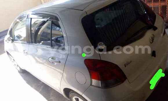 Buy Used Toyota Vitz White Car in Blantyre in Malawi Buy Used Toyota Vitz White Car in Blantyre in Malawi