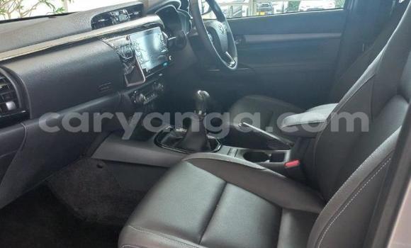 Nunua Ilio tumika Toyota Hilux Silver Gari ndani ya Blantyre nchini Malawi Nunua Ilio tumika Toyota Hilux Silver Gari ndani ya Blantyre nchini Malawi