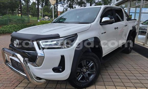 Nunua Ilio tumika Toyota Hilux White Gari ndani ya Blantyre nchini Malawi Nunua Ilio tumika Toyota Hilux White Gari ndani ya Blantyre nchini Malawi