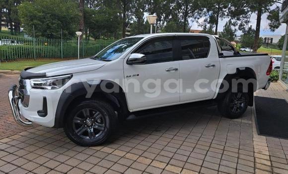 Nunua Ilio tumika Toyota Hilux White Gari ndani ya Blantyre nchini Malawi Nunua Ilio tumika Toyota Hilux White Gari ndani ya Blantyre nchini Malawi