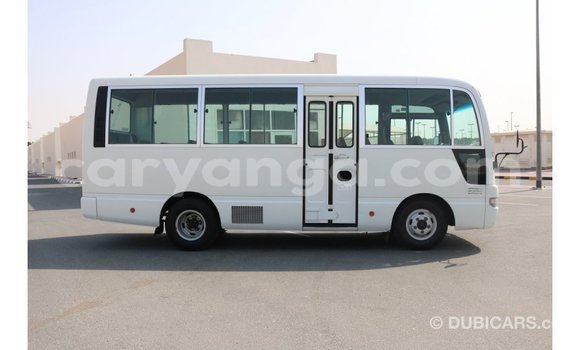 Acheter Import Voiture Nissan Latio Blanc à Import - Dubai, Malawi Acheter Import Voiture Nissan Latio Blanc à Import - Dubai, Malawi