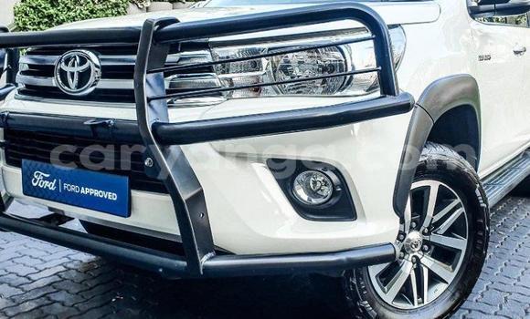 Nunua Ilio tumika Toyota Hilux White Gari ndani ya Blantyre nchini Malawi Nunua Ilio tumika Toyota Hilux White Gari ndani ya Blantyre nchini Malawi