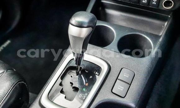 Nunua Ilio tumika Toyota Hilux White Gari ndani ya Blantyre nchini Malawi Nunua Ilio tumika Toyota Hilux White Gari ndani ya Blantyre nchini Malawi