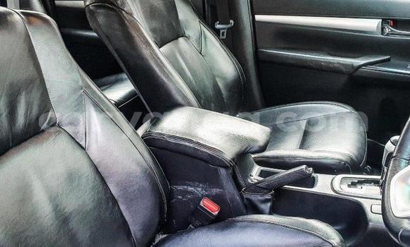 Nunua Ilio tumika Toyota Hilux White Gari ndani ya Blantyre nchini Malawi Nunua Ilio tumika Toyota Hilux White Gari ndani ya Blantyre nchini Malawi