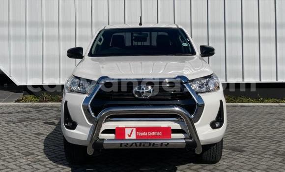 Nunua Ilio tumika Toyota Hilux White Gari ndani ya Blantyre nchini Malawi Nunua Ilio tumika Toyota Hilux White Gari ndani ya Blantyre nchini Malawi
