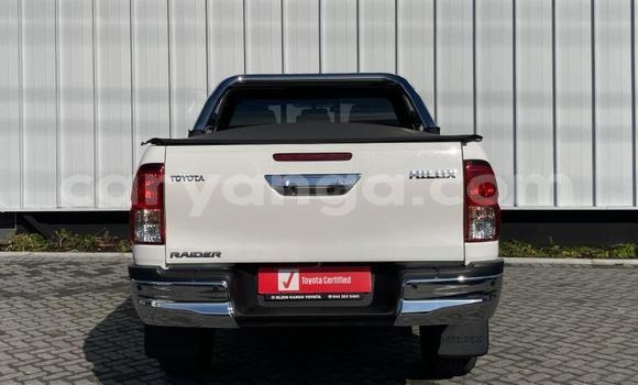 Nunua Ilio tumika Toyota Hilux White Gari ndani ya Blantyre nchini Malawi Nunua Ilio tumika Toyota Hilux White Gari ndani ya Blantyre nchini Malawi