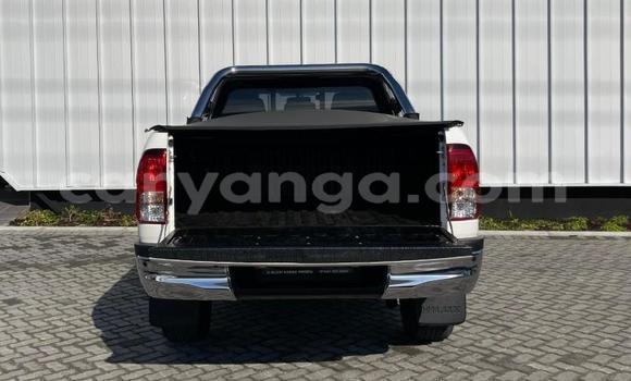 Nunua Ilio tumika Toyota Hilux White Gari ndani ya Blantyre nchini Malawi Nunua Ilio tumika Toyota Hilux White Gari ndani ya Blantyre nchini Malawi