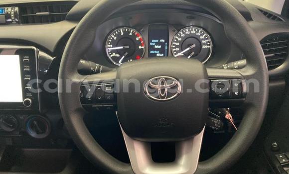 Nunua Ilio tumika Toyota Hilux White Gari ndani ya Blantyre nchini Malawi Nunua Ilio tumika Toyota Hilux White Gari ndani ya Blantyre nchini Malawi