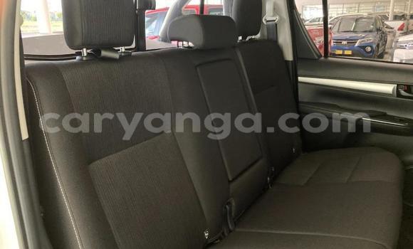 Nunua Ilio tumika Toyota Hilux White Gari ndani ya Blantyre nchini Malawi Nunua Ilio tumika Toyota Hilux White Gari ndani ya Blantyre nchini Malawi