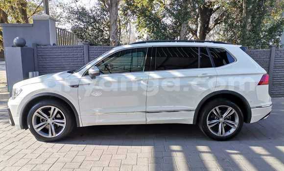 Nunua Ilio tumika Volkswagen Tiguan White Gari ndani ya Blantyre nchini Malawi Nunua Ilio tumika Volkswagen Tiguan White Gari ndani ya Blantyre nchini Malawi