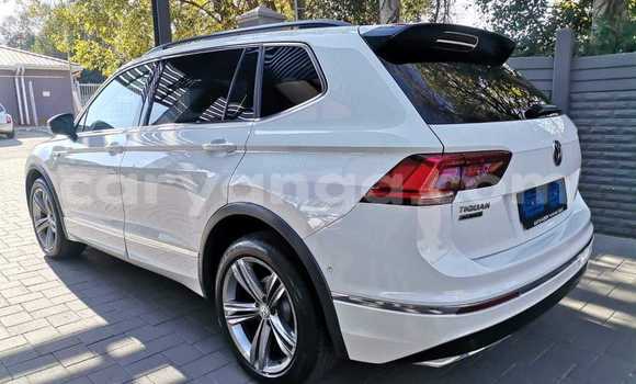Nunua Ilio tumika Volkswagen Tiguan White Gari ndani ya Blantyre nchini Malawi Nunua Ilio tumika Volkswagen Tiguan White Gari ndani ya Blantyre nchini Malawi