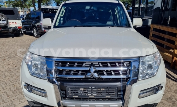 Nunua Ilio tumika Mitsubishi Pajero White Gari ndani ya Blantyre nchini Malawi Nunua Ilio tumika Mitsubishi Pajero White Gari ndani ya Blantyre nchini Malawi