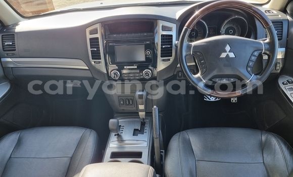 Nunua Ilio tumika Mitsubishi Pajero White Gari ndani ya Blantyre nchini Malawi Nunua Ilio tumika Mitsubishi Pajero White Gari ndani ya Blantyre nchini Malawi