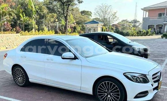 Buy Used Mercedes-Benz C-Classe White Car in Lilongwe in Malawi Buy Used Mercedes-Benz C-Classe White Car in Lilongwe in Malawi