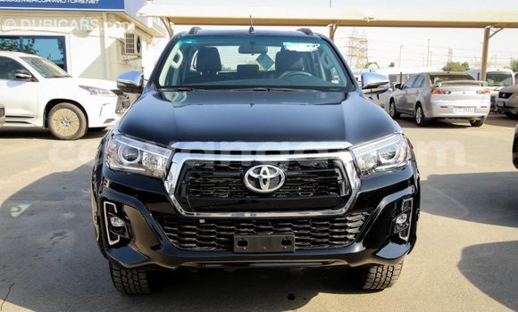 Acheter Import Voiture Toyota Hilux Noir à Import - Dubai, Malawi Acheter Import Voiture Toyota Hilux Noir à Import - Dubai, Malawi
