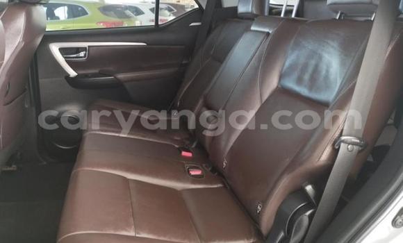 Acheter Occasion Voiture Toyota Fortuner Rouge à Blantyre, Malawi Acheter Occasion Voiture Toyota Fortuner Rouge à Blantyre, Malawi