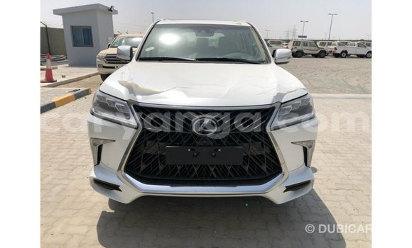 Acheter Import Voiture Lexus LX Blanc à Import - Dubai, Malawi Acheter Import Voiture Lexus LX Blanc à Import - Dubai, Malawi
