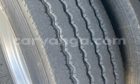 Nunua Ilio tumika Caterpillar 120 Silver Lori ndani ya Blantyre nchini Malawi Nunua Ilio tumika Caterpillar 120 Silver Lori ndani ya Blantyre nchini Malawi