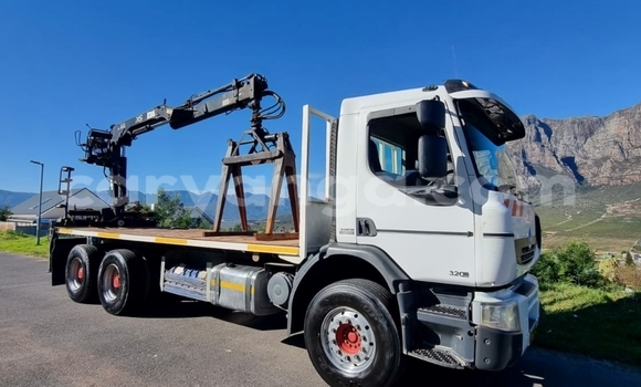 Buy Used Caterpillar 120 White Truck in Blantyre in Malawi