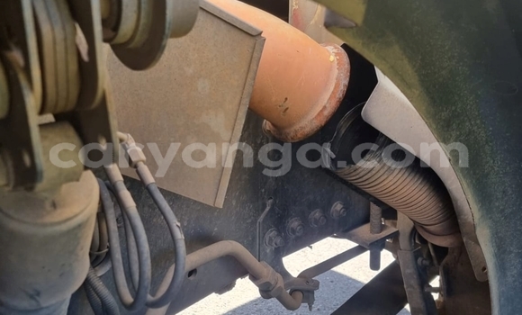 Nunua Ilio tumika Caterpillar 120 White Lori ndani ya Blantyre nchini Malawi Nunua Ilio tumika Caterpillar 120 White Lori ndani ya Blantyre nchini Malawi