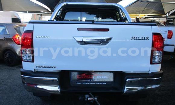 Nunua Ilio tumika Toyota Hilux Silver Gari ndani ya Blantyre nchini Malawi Nunua Ilio tumika Toyota Hilux Silver Gari ndani ya Blantyre nchini Malawi