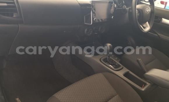 Nunua Ilio tumika Toyota Hilux White Gari ndani ya Blantyre nchini Malawi Nunua Ilio tumika Toyota Hilux White Gari ndani ya Blantyre nchini Malawi