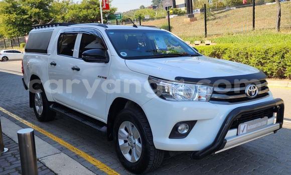 Nunua Ilio tumika Toyota Hilux Silver Gari ndani ya Blantyre nchini Malawi Nunua Ilio tumika Toyota Hilux Silver Gari ndani ya Blantyre nchini Malawi