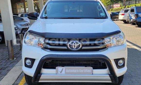 Nunua Ilio tumika Toyota Hilux Silver Gari ndani ya Blantyre nchini Malawi Nunua Ilio tumika Toyota Hilux Silver Gari ndani ya Blantyre nchini Malawi