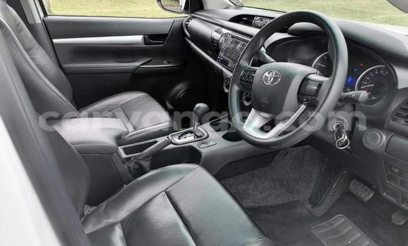 Acheter Occasion Voiture Toyota Hilux Blanc à Blantyre, Malawi Acheter Occasion Voiture Toyota Hilux Blanc à Blantyre, Malawi