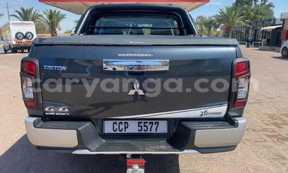 Nunua Ilio tumika Mitsubishi Triton Black Gari ndani ya Blantyre nchini Malawi Nunua Ilio tumika Mitsubishi Triton Black Gari ndani ya Blantyre nchini Malawi